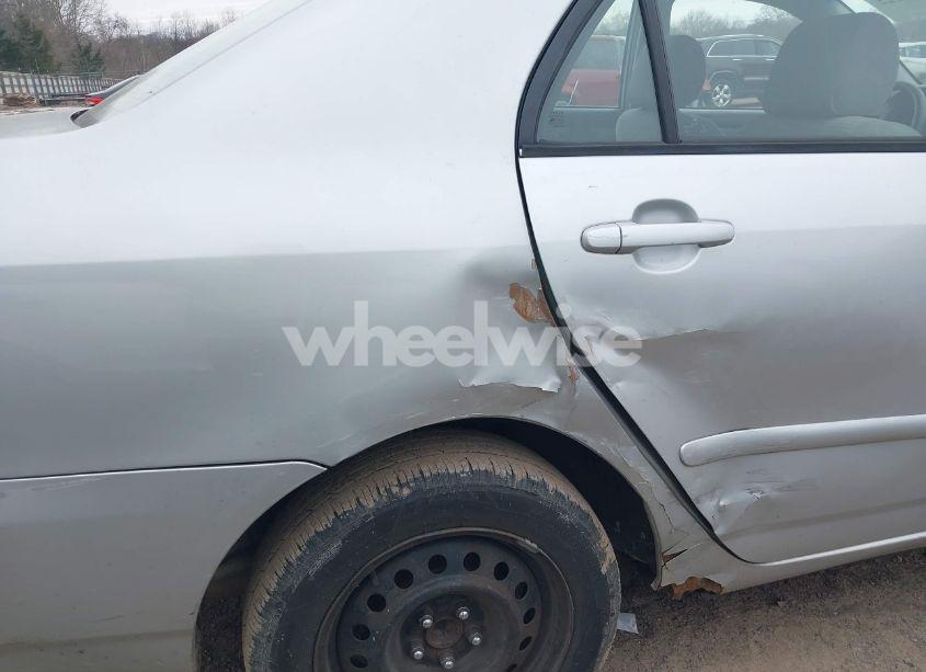 Photo 6 of 2005 Toyota Corolla CE/LE/S (VIN 1NXBR32EX5Z506262)