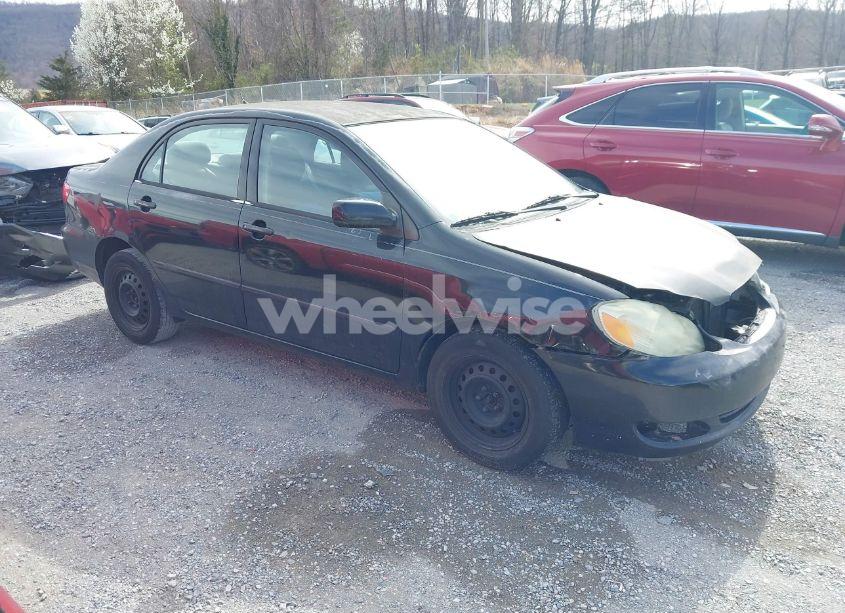2005 Toyota Corolla LE (VIN 1NXBR32EX5Z532361) main photo