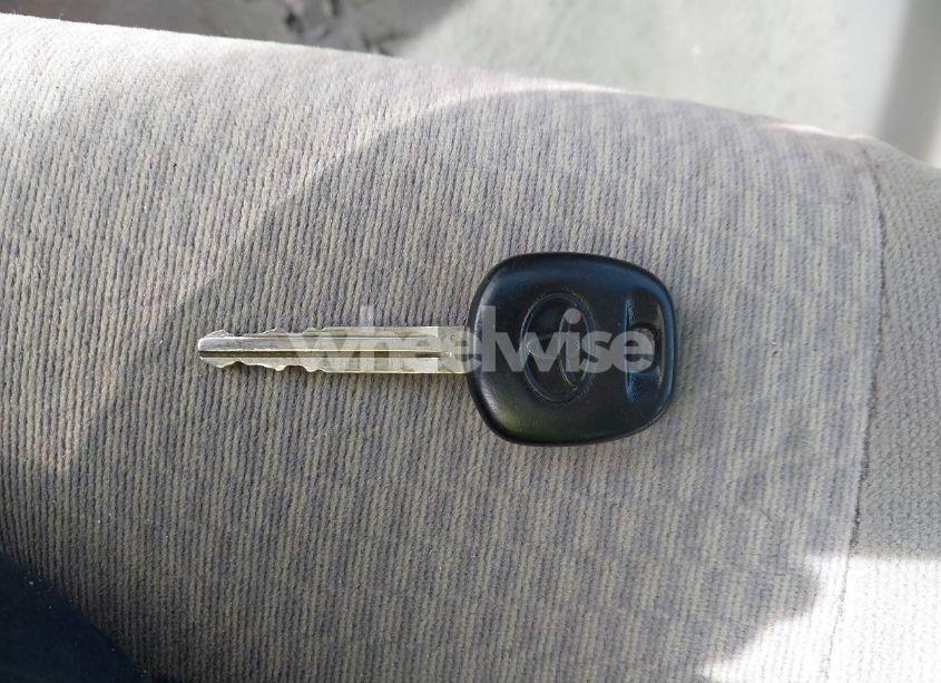 Photo 11 of 2005 Toyota Corolla LE (VIN 1NXBR32EX5Z532361)