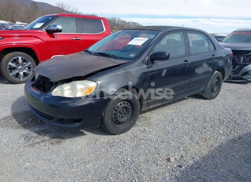 Photo 2 of 2005 Toyota Corolla LE (VIN 1NXBR32EX5Z532361)