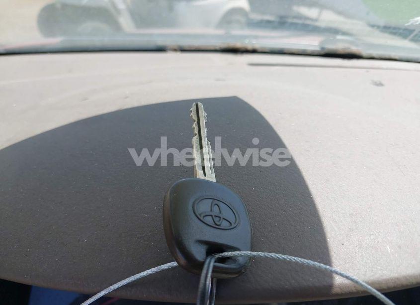 Photo 11 of 2006 Toyota Corolla CE (VIN 1NXBR32EX6Z644627)