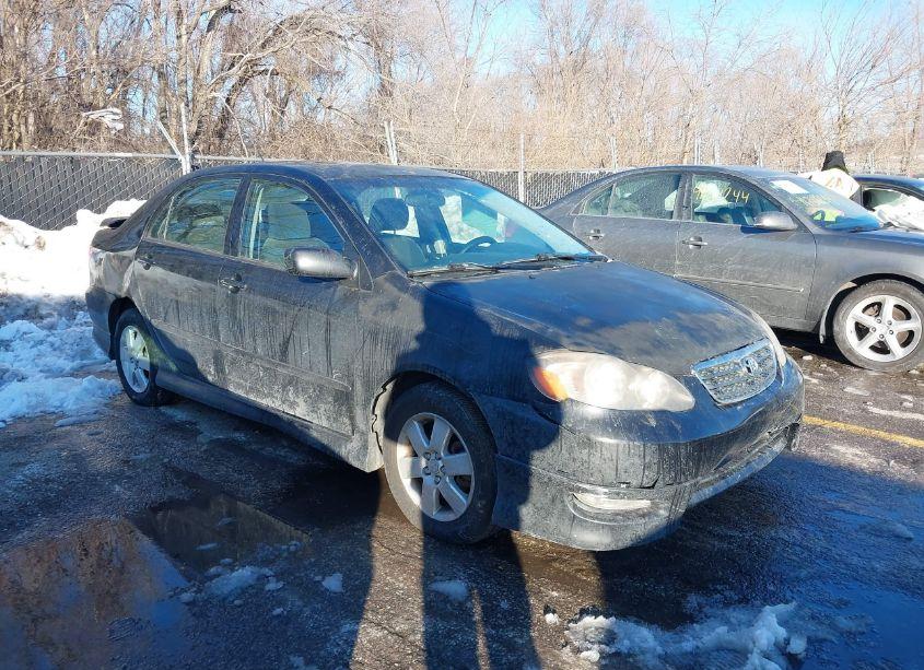 2007 Toyota Corolla S (VIN 1NXBR32EX7Z800599) main photo