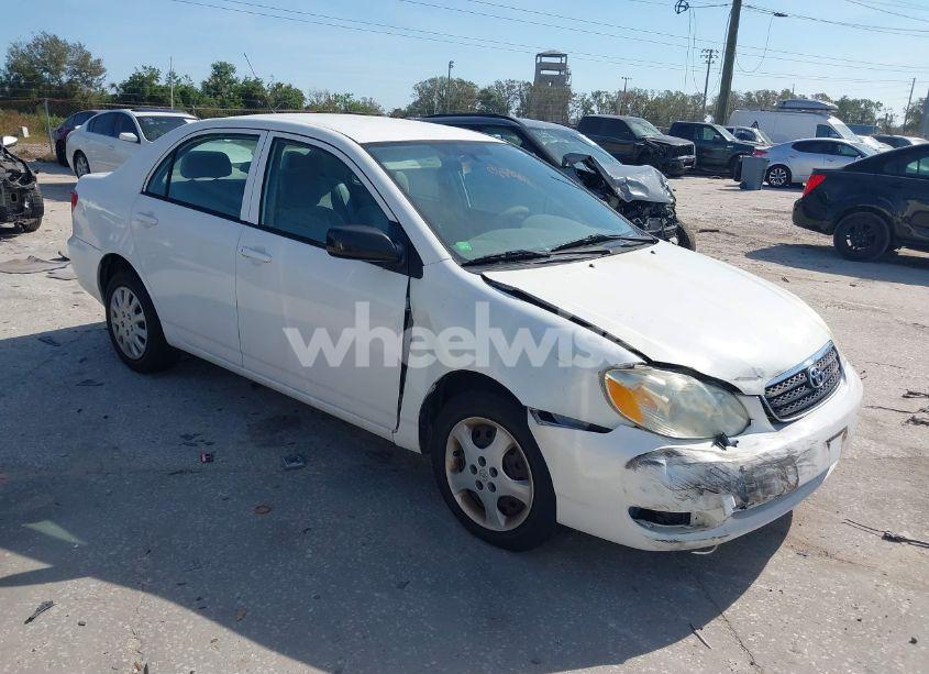 2007 Toyota Corolla CE (VIN 1NXBR32EX7Z807066) main photo