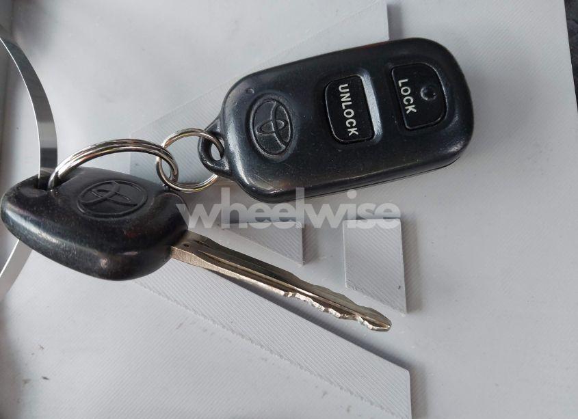 Photo 11 of 2007 Toyota Corolla S (VIN 1NXBR32EX7Z850547)