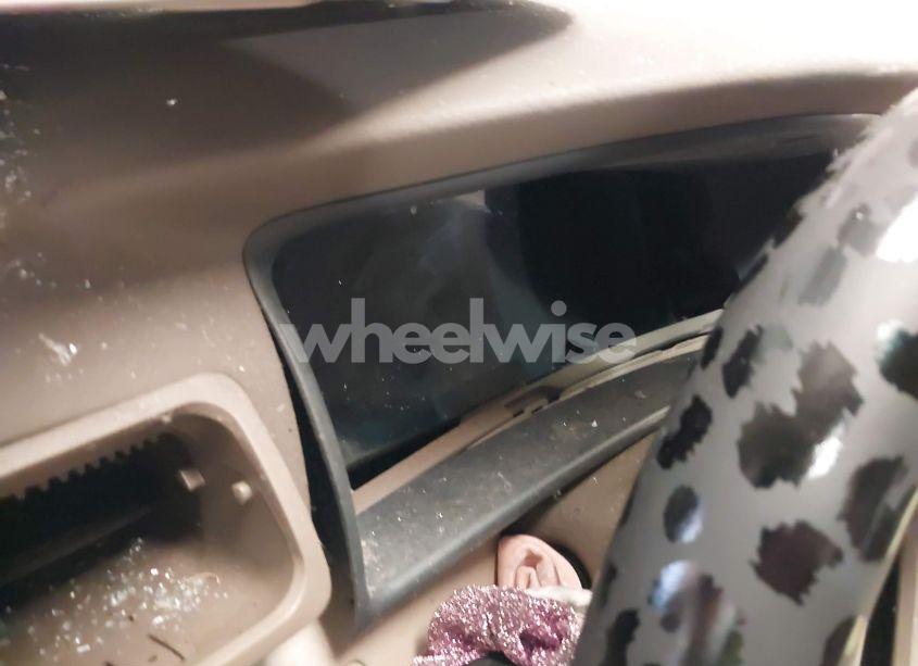 Photo 7 of 2007 Toyota Corolla LE (VIN 1NXBR32EX7Z929569)