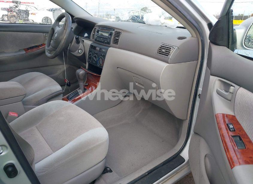 Photo 5 of 2008 Toyota Corolla LE (VIN 1NXBR32EX8Z030518)