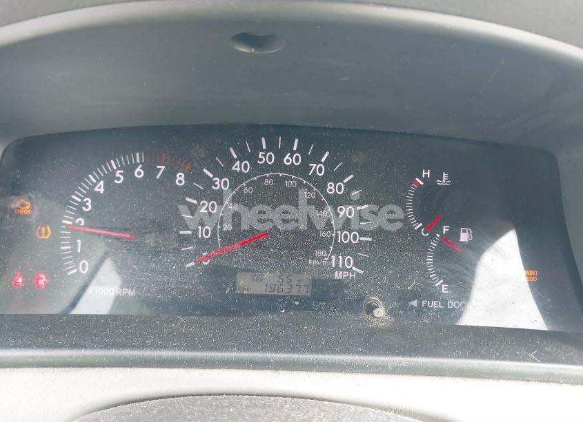 Photo 7 of 2008 Toyota Corolla LE (VIN 1NXBR32EX8Z030518)