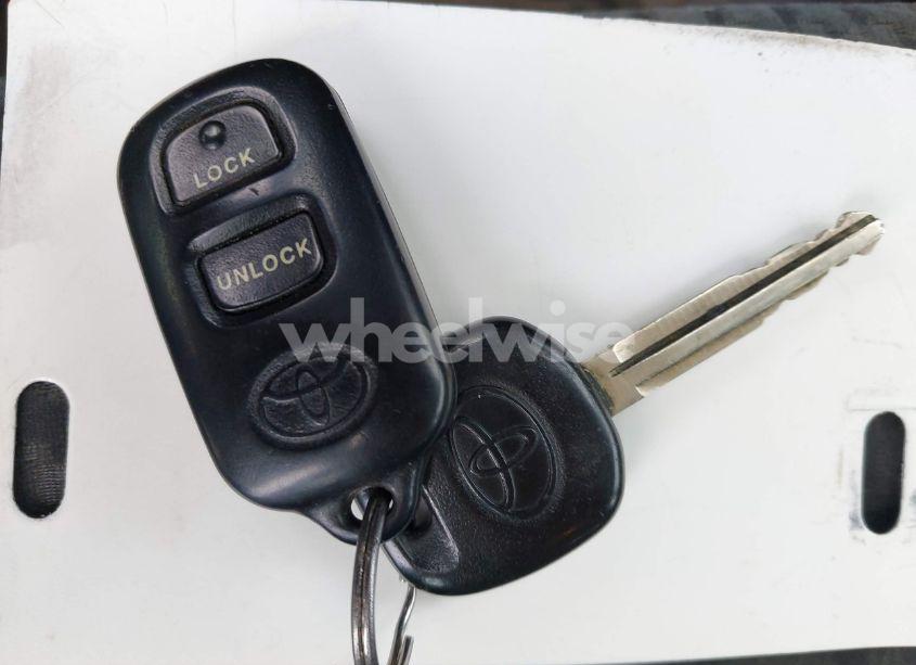 Photo 11 of 2008 Toyota Corolla S (VIN 1NXBR32EX8Z942517)