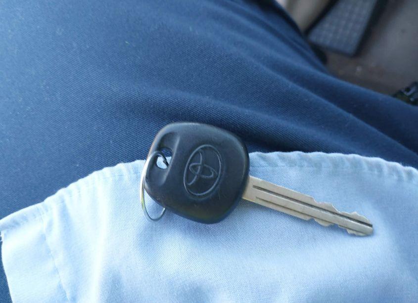 Photo 11 of 2008 Toyota Corolla LE (VIN 1NXBR32EX8Z983178)