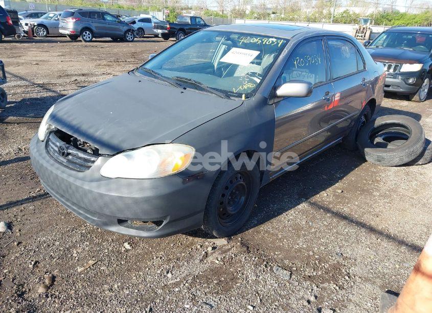 Photo 2 of 2003 Toyota Corolla LE (VIN 1NXBR38E33Z017481)