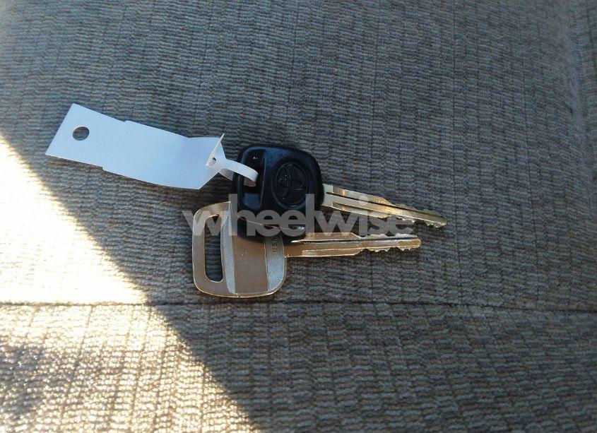 Photo 11 of 2003 Toyota Corolla LE (VIN 1NXBR38E93Z143098)