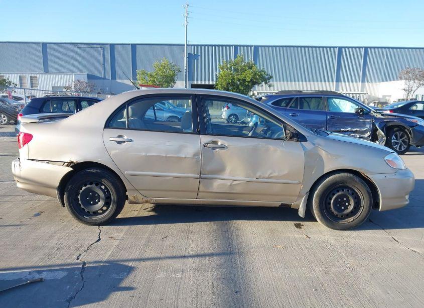 Photo 13 of 2004 Toyota Corolla LE (VIN 1NXBR38E94Z234583)