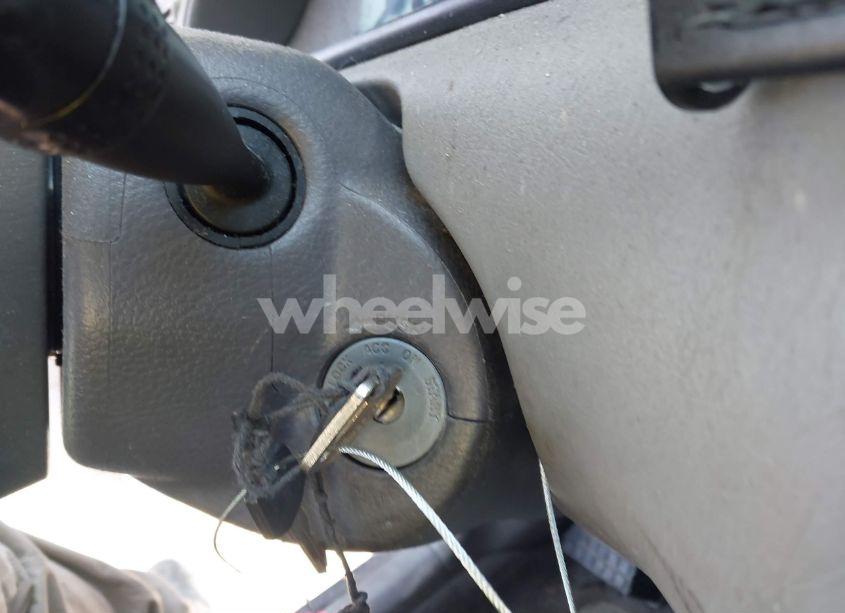 Photo 11 of 2004 Toyota Corolla LE (VIN 1NXBR38E94Z249570)