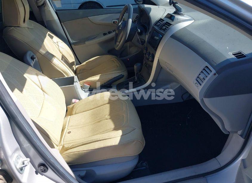 Photo 5 of 2009 Toyota Corolla LE (VIN 1NXBU40E09Z064699)