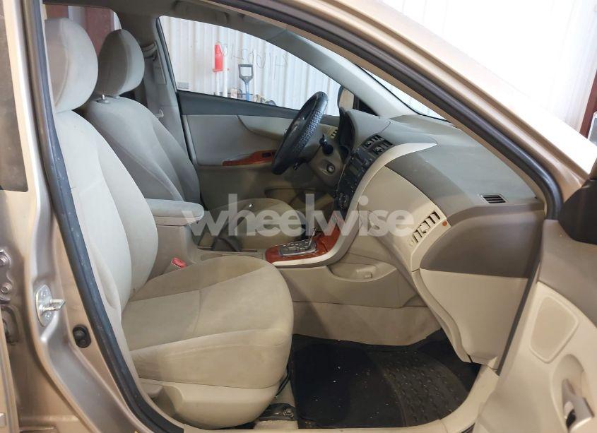 Photo 5 of 2009 Toyota Corolla XLE (VIN 1NXBU40E09Z074553)