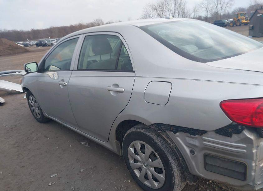 Photo 15 of 2009 Toyota Corolla LE (VIN 1NXBU40E09Z079509)