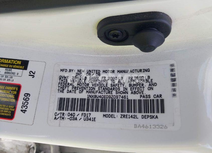 Photo 9 of 2009 Toyota Corolla S (VIN 1NXBU40E09Z097461)