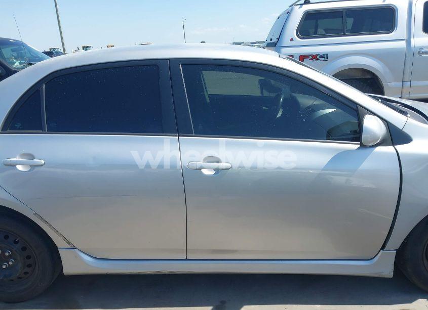 Photo 22 of 2009 Toyota Corolla S (VIN 1NXBU40E09Z153513)
