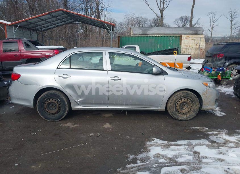 Photo 13 of 2009 Toyota Corolla (VIN 1NXBU40E19Z009548)