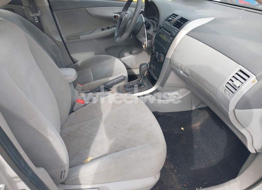 Photo 5 of 2009 Toyota Corolla (VIN 1NXBU40E19Z009548)