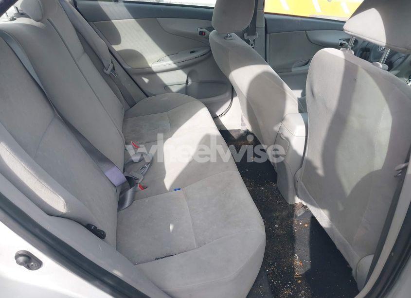 Photo 8 of 2009 Toyota Corolla (VIN 1NXBU40E19Z009548)