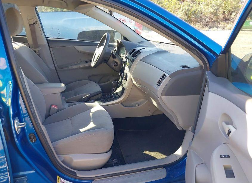 Photo 5 of 2009 Toyota Corolla LE (VIN 1NXBU40E19Z016046)