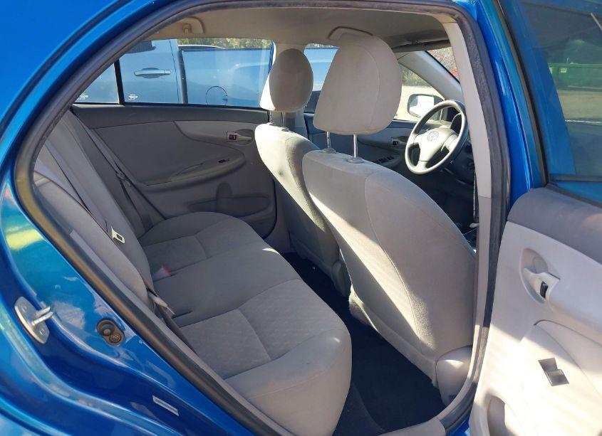 Photo 8 of 2009 Toyota Corolla LE (VIN 1NXBU40E19Z016046)