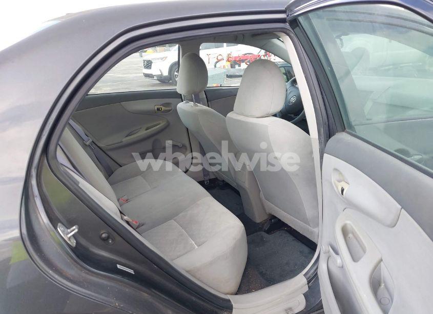 Photo 8 of 2009 Toyota Corolla (VIN 1NXBU40E19Z016810)