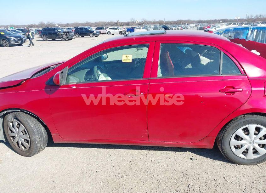 Photo 13 of 2009 Toyota Corolla LE (VIN 1NXBU40E19Z020517)