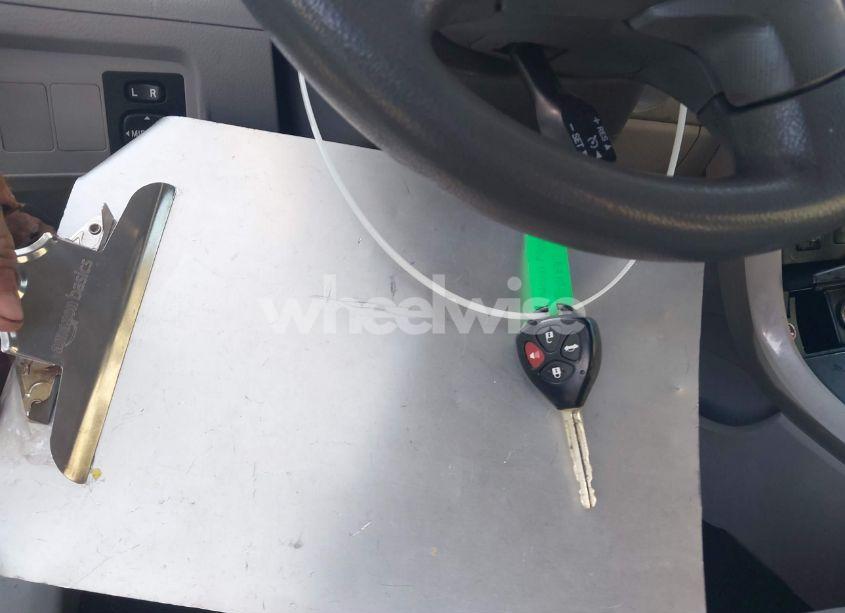 Photo 11 of 2009 Toyota Corolla LE (VIN 1NXBU40E19Z032229)