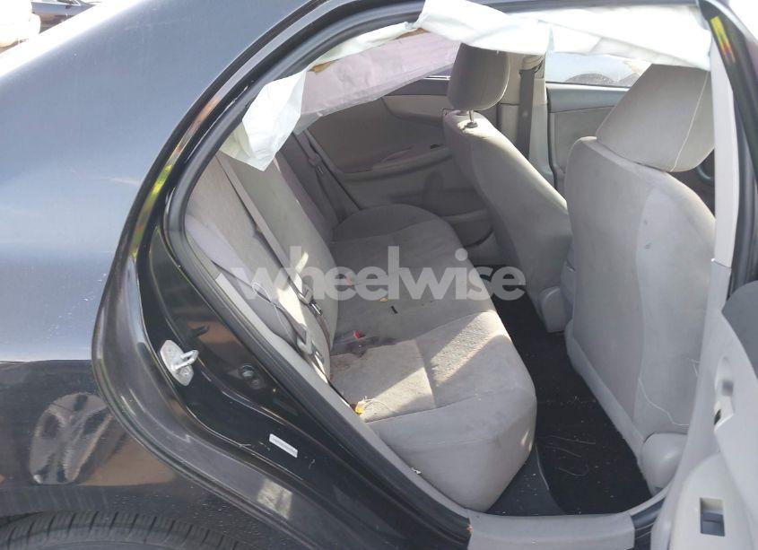 Photo 8 of 2009 Toyota Corolla LE (VIN 1NXBU40E19Z032229)