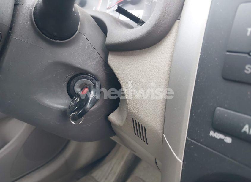 Photo 11 of 2009 Toyota Corolla LE (VIN 1NXBU40E19Z033512)