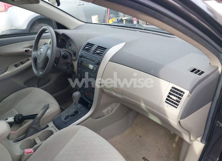 Photo 5 of 2009 Toyota Corolla LE (VIN 1NXBU40E19Z033512)