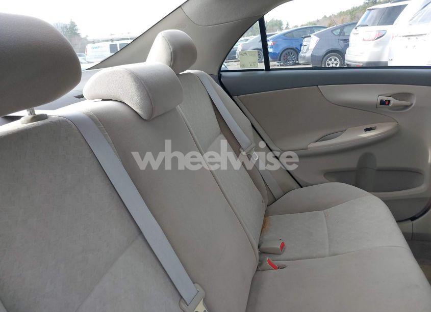 Photo 8 of 2009 Toyota Corolla LE (VIN 1NXBU40E19Z033512)