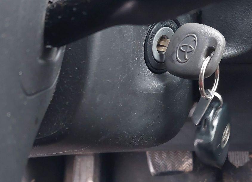 Photo 11 of 2009 Toyota Corolla S (VIN 1NXBU40E19Z034546)