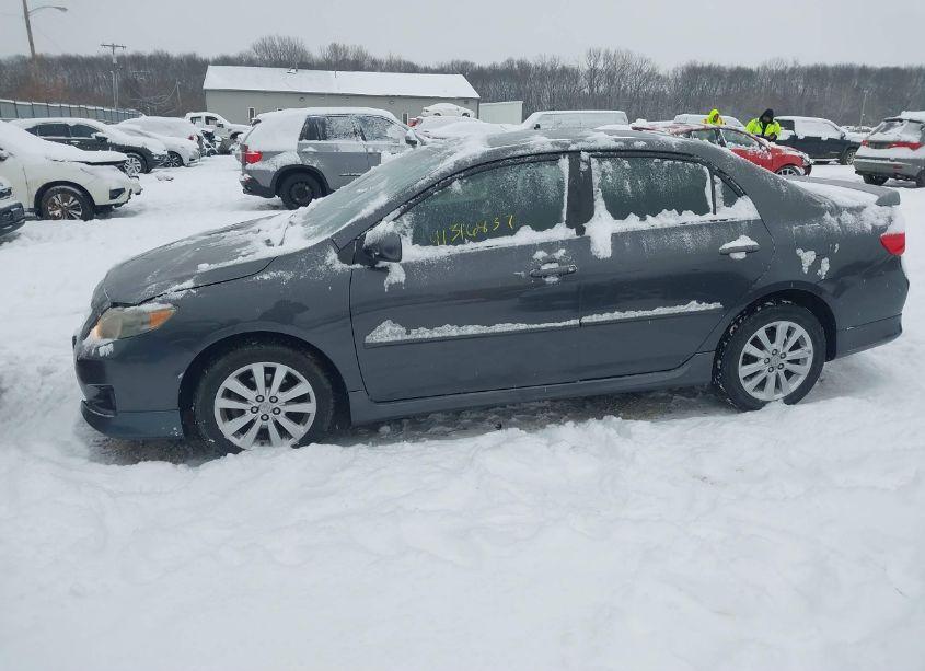 Photo 2 of 2009 Toyota Corolla S (VIN 1NXBU40E19Z034546)