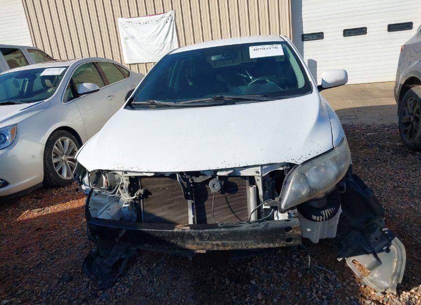 Photo 13 of 2009 Toyota Corolla S (VIN 1NXBU40E19Z062721)