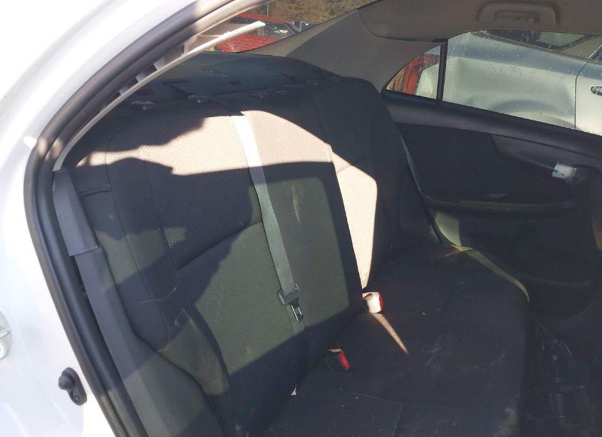 Photo 8 of 2009 Toyota Corolla S (VIN 1NXBU40E19Z062721)