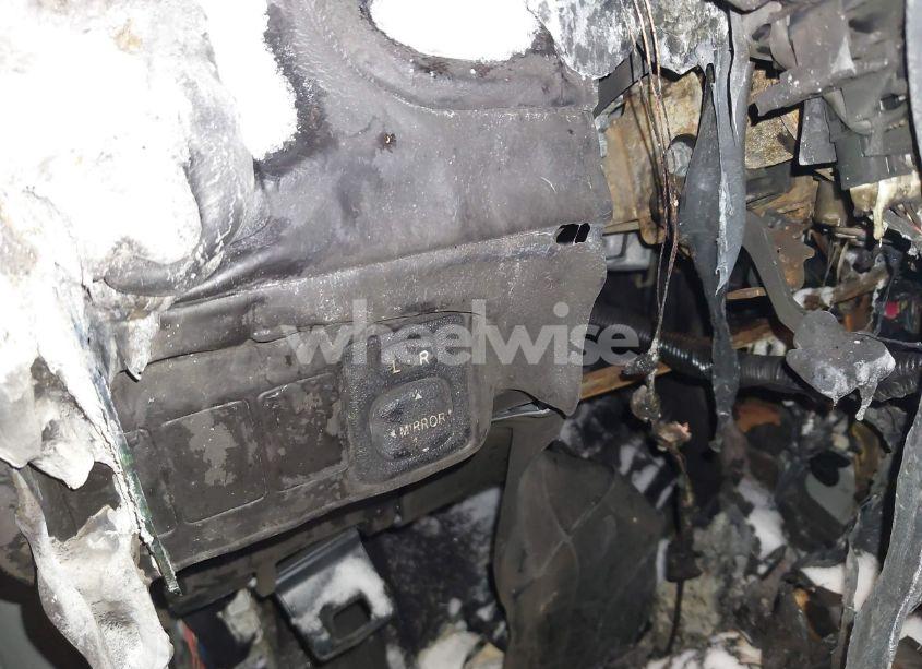 Photo 7 of 2009 Toyota Corolla S (VIN 1NXBU40E19Z065781)