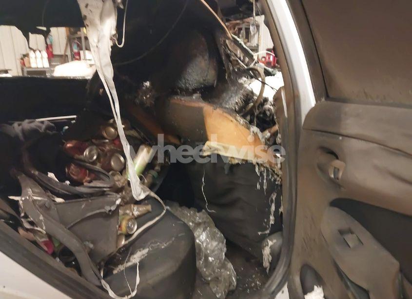 Photo 8 of 2009 Toyota Corolla S (VIN 1NXBU40E19Z065781)