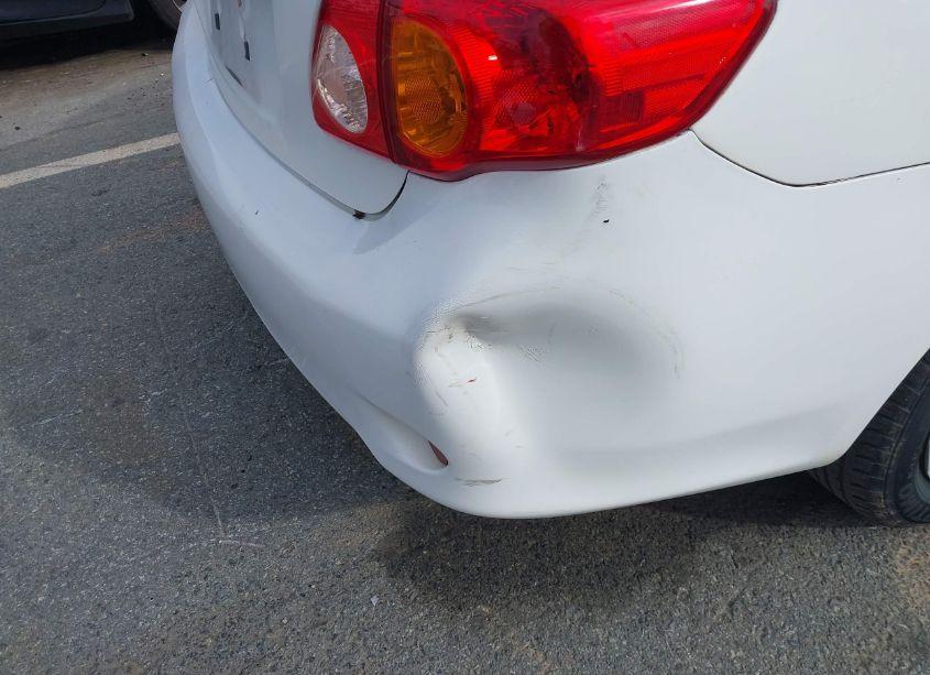 Photo 13 of 2009 Toyota Corolla LE (VIN 1NXBU40E19Z090373)