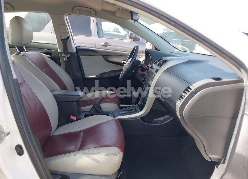 Photo 5 of 2009 Toyota Corolla S (VIN 1NXBU40E19Z151222)