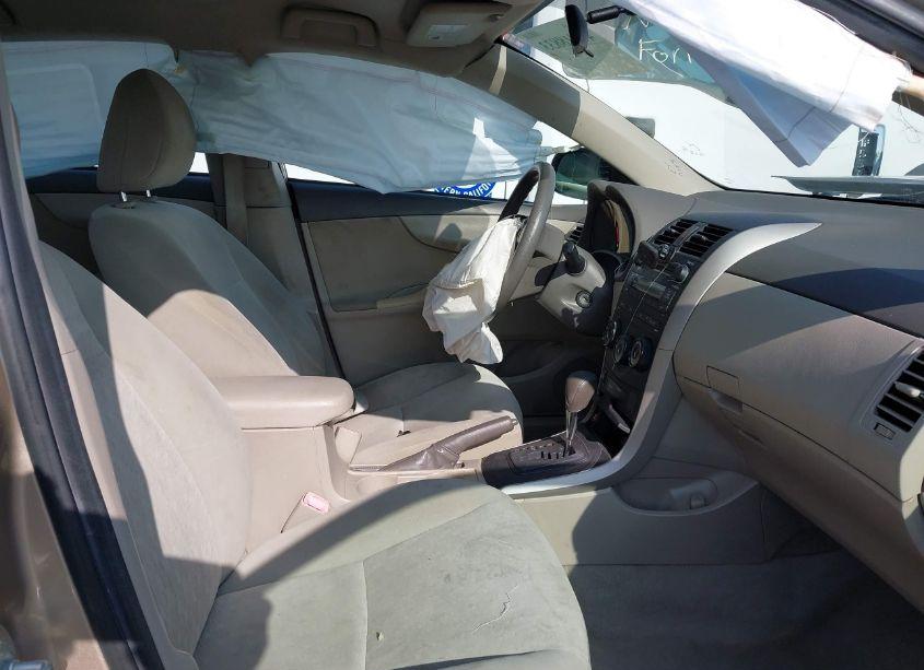 Photo 5 of 2009 Toyota Corolla LE (VIN 1NXBU40E19Z155626)