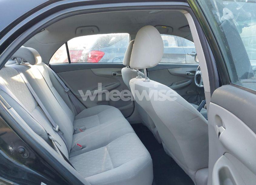 Photo 8 of 2009 Toyota Corolla (VIN 1NXBU40E29Z039982)