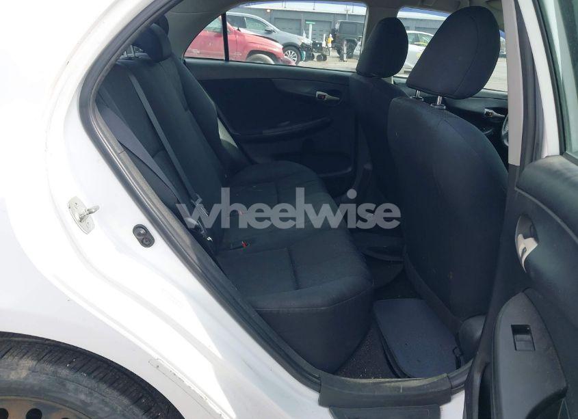 Photo 8 of 2009 Toyota Corolla S (VIN 1NXBU40E29Z067233)