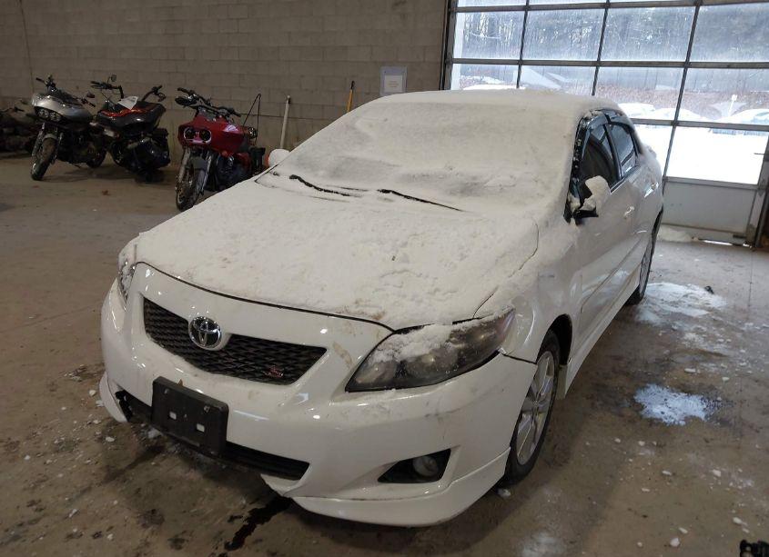 Photo 2 of 2009 Toyota Corolla S (VIN 1NXBU40E29Z068463)