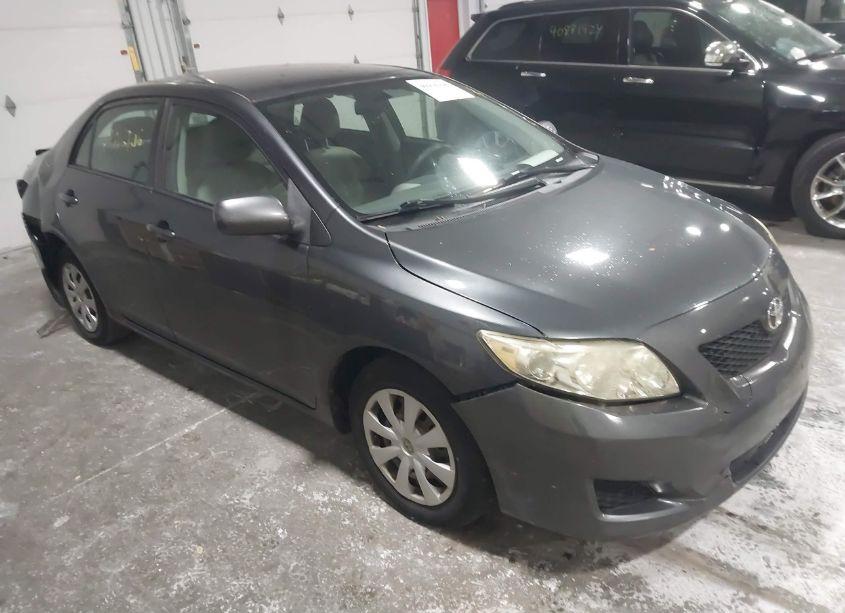2009 Toyota Corolla LE (VIN 1NXBU40E29Z126586) main photo