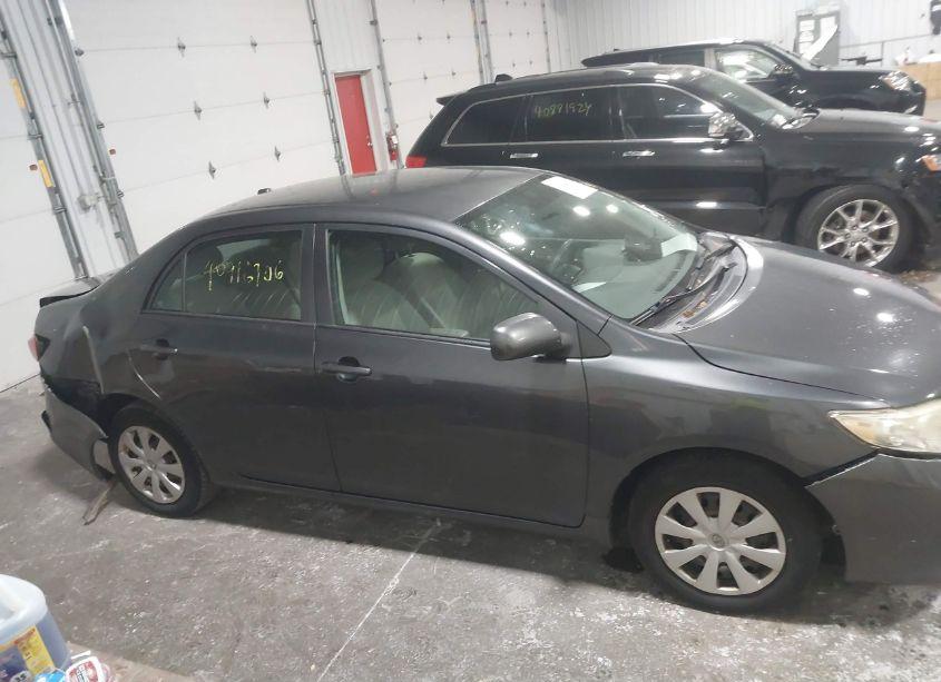 Photo 13 of 2009 Toyota Corolla LE (VIN 1NXBU40E29Z126586)