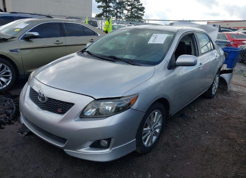 Photo 2 of 2009 Toyota Corolla S (VIN 1NXBU40E29Z128287)