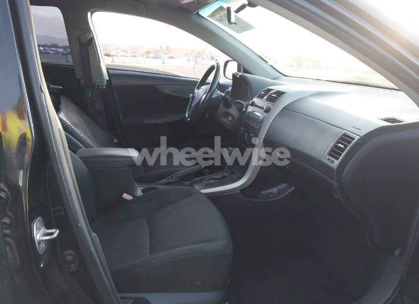 Photo 5 of 2009 Toyota Corolla S (VIN 1NXBU40E29Z128502)